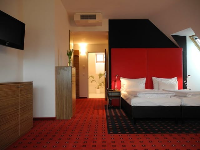Senator Hotel Vienna Bar or Lounge ...