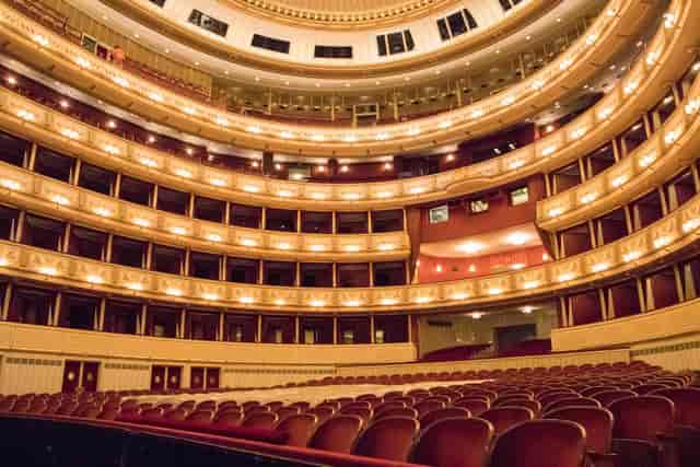 Vienna State Opera House ...