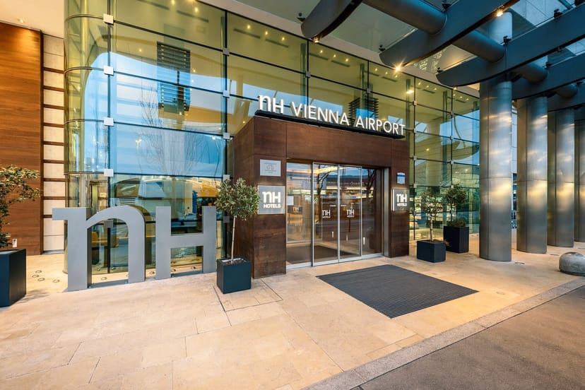 Modern NH Hotel Vienna conference center for corporate events and professional meetings.