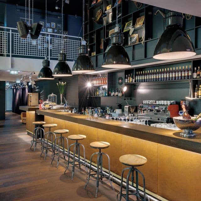Bar