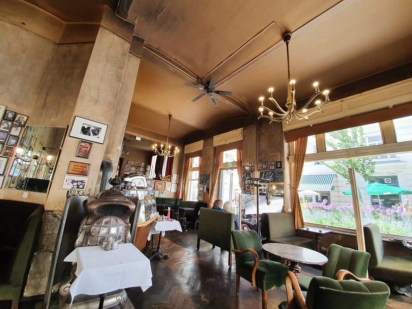 Vintage Cafe in Theater im Prater for intimate networking and VIP event venue rental.