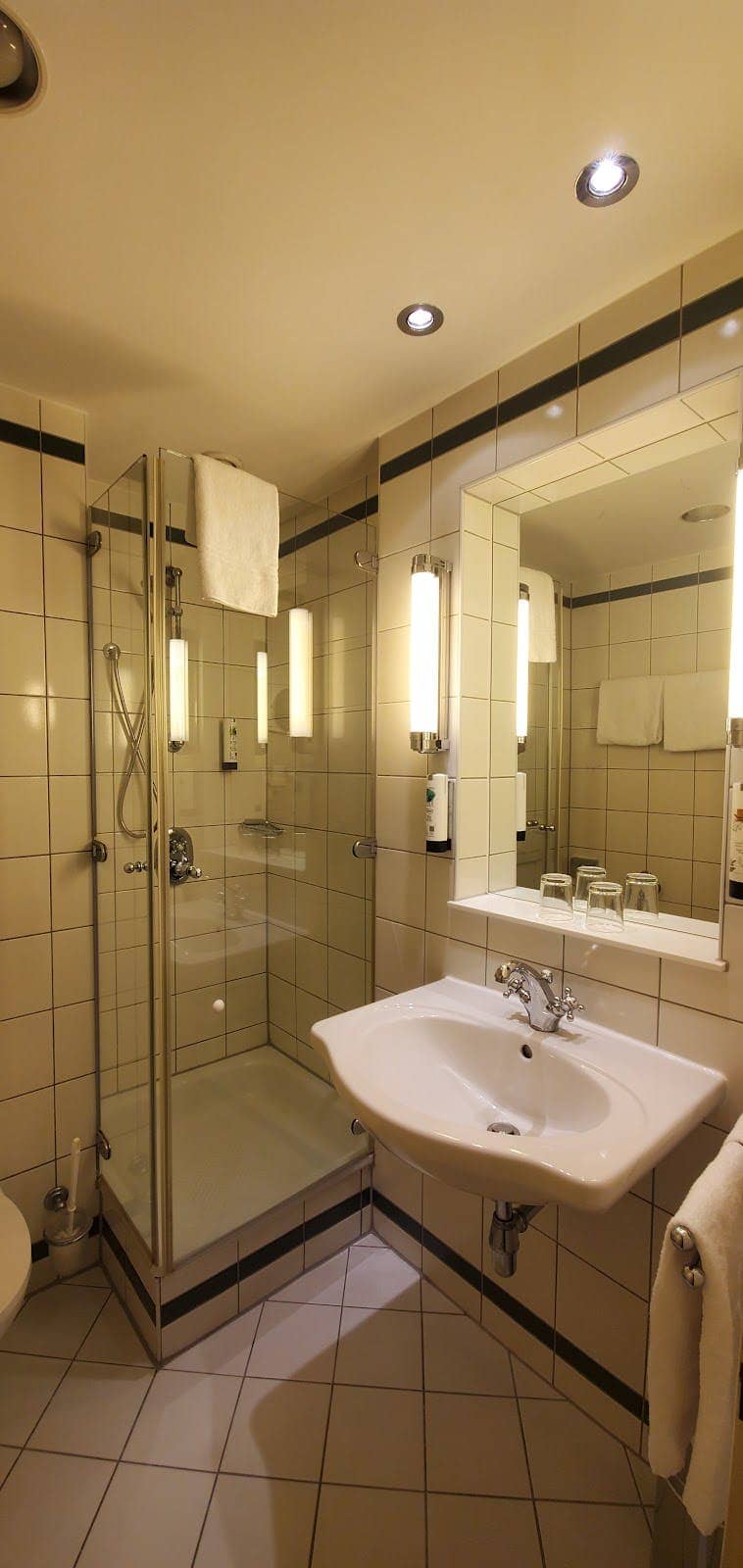 Mercure Grand Hotel Biedermeier Wien - >Noel Velez</a>