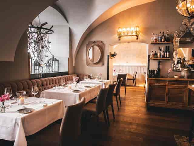 RESTAURANT VESTIBUL, Vienna - Inner ...
