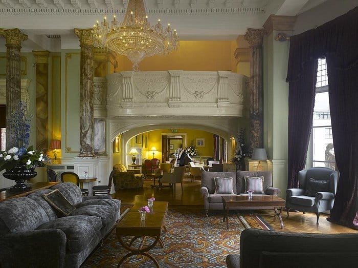 Upscale hotel lounge in Dublin for VIP networking and professional business meetings.