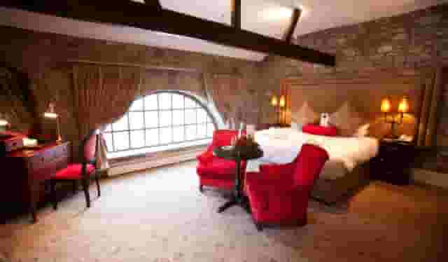 Castle & Courtyard Rooms