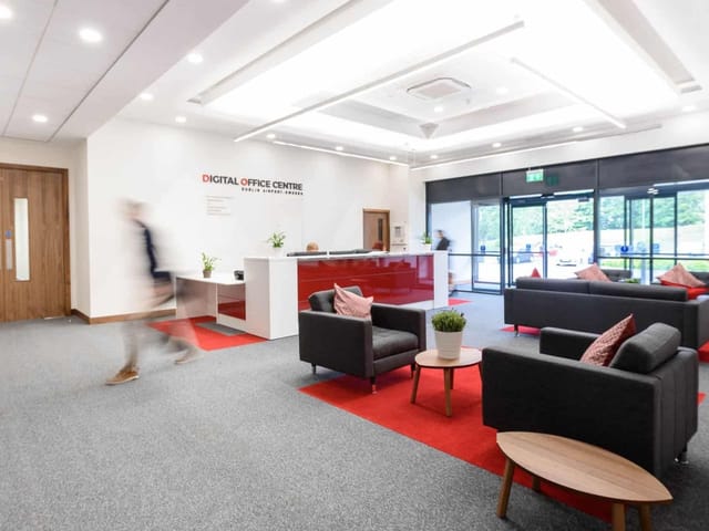 Modern reception area in Citywest Business Campus, ideal for professional networking and meetings.