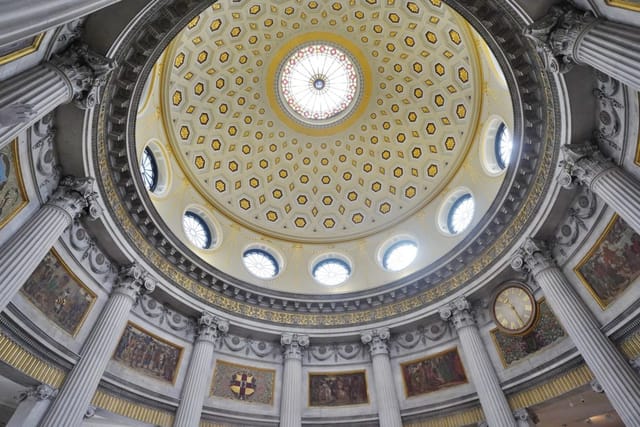 Rotunda at City Hall: Grand architectural venue for corporate galas and VIP receptions.