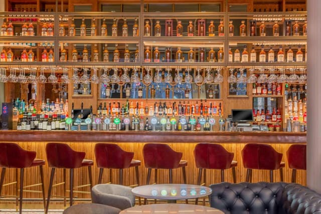 Bar