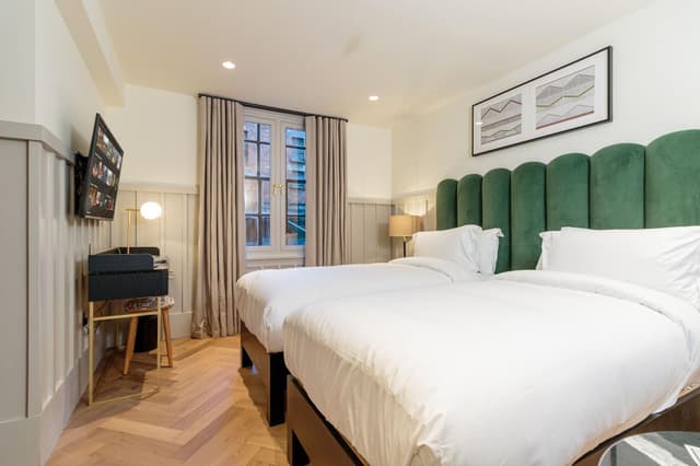 Clarence Suite