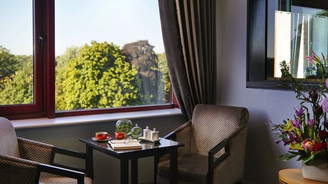 Club Lounge