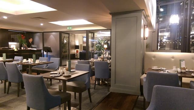 Club Lounge