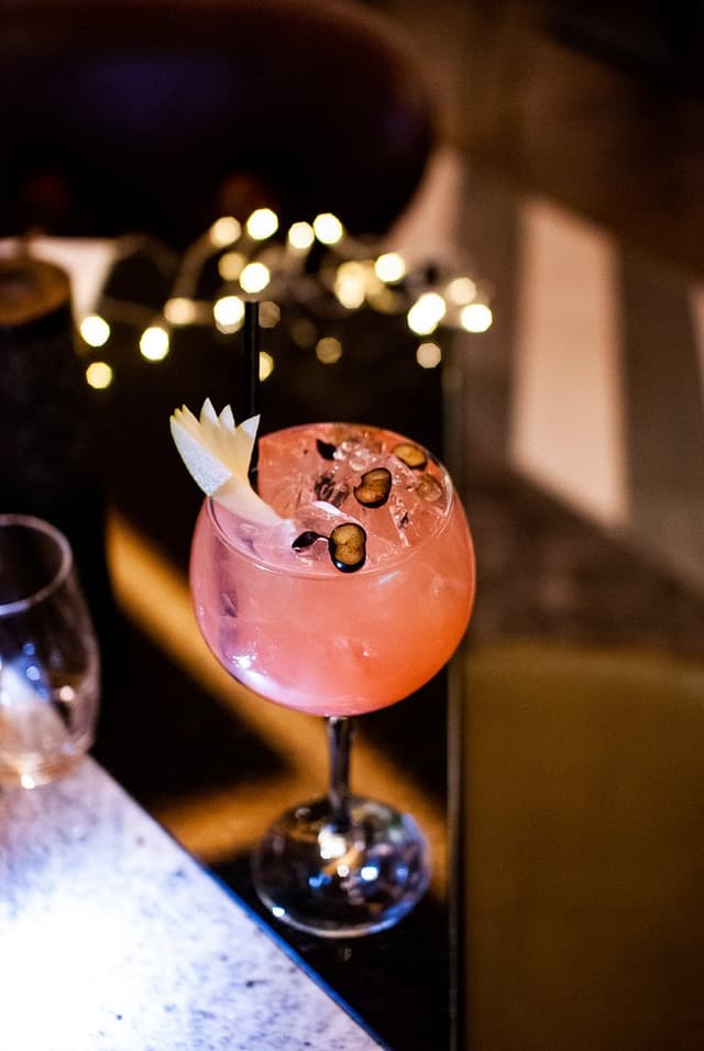 Cocktail bar