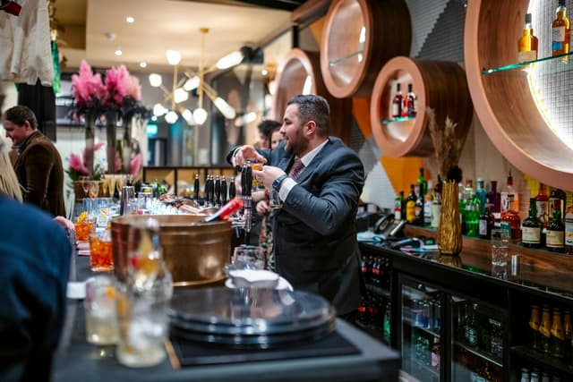 Cocktail bar