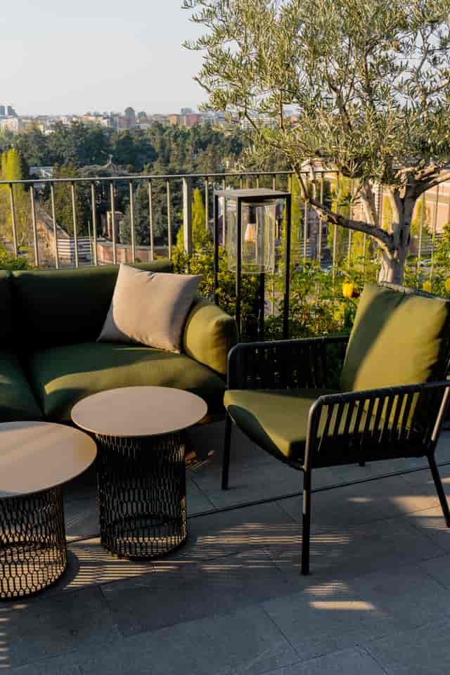The VIU Terrace: Modern lounge seating for intimate networking receptions and social events.