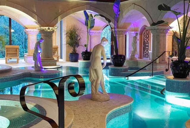 Valentia Suite