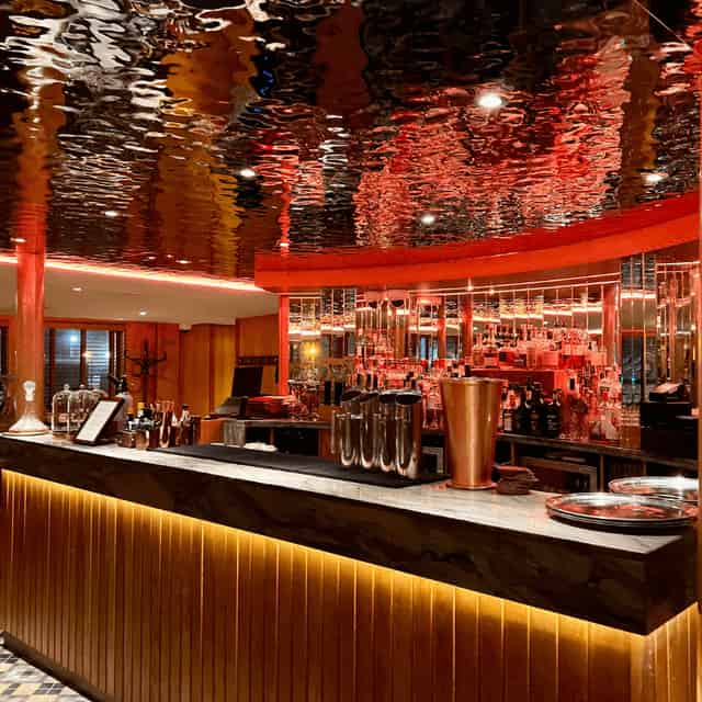 Lighthouse Restaurant & Bar