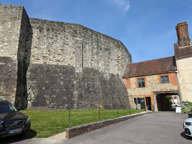 Farnham Castle