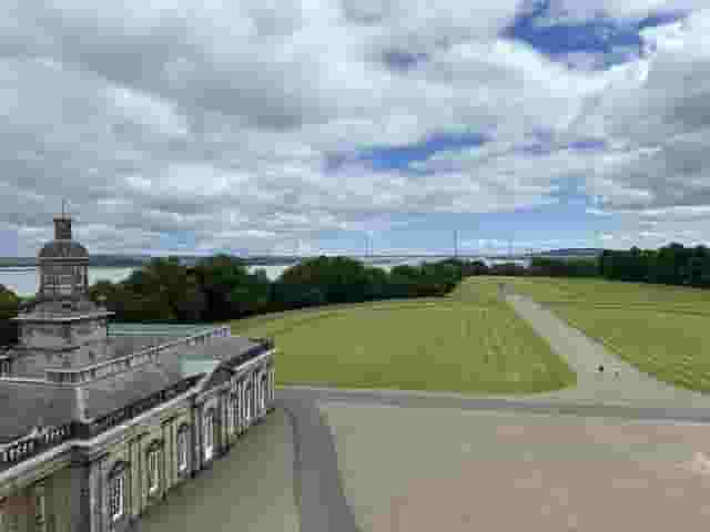 Hopetoun House