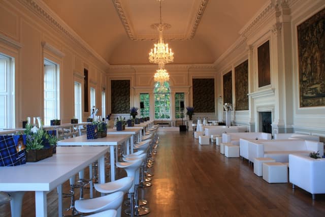 Hopetoun House