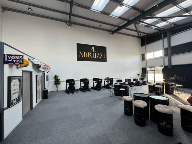 Abruzzi Sim Showroom