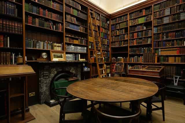 The Leeds Library