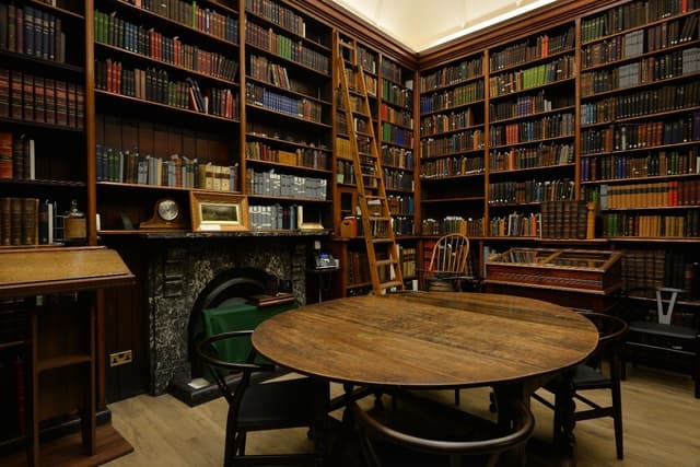The Leeds Library