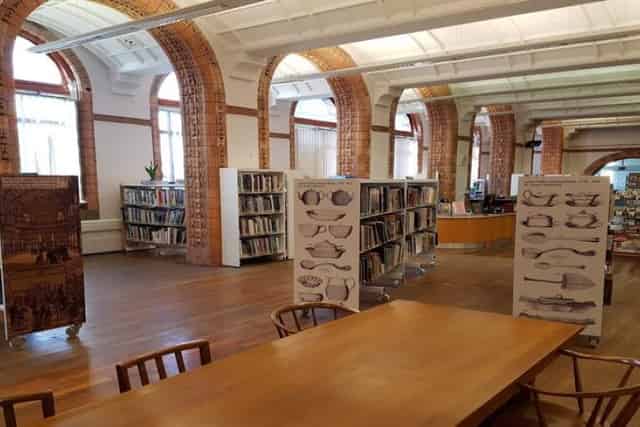 The Leeds Library