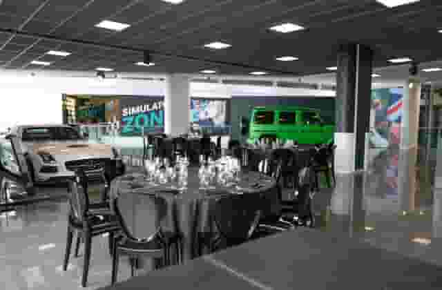 AMG Performance Floor