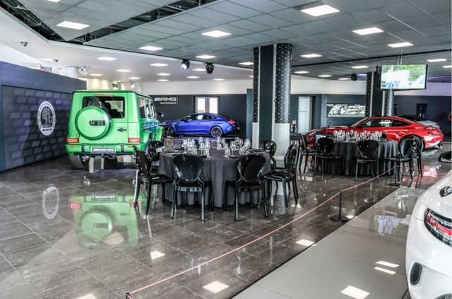 AMG Performance Floor