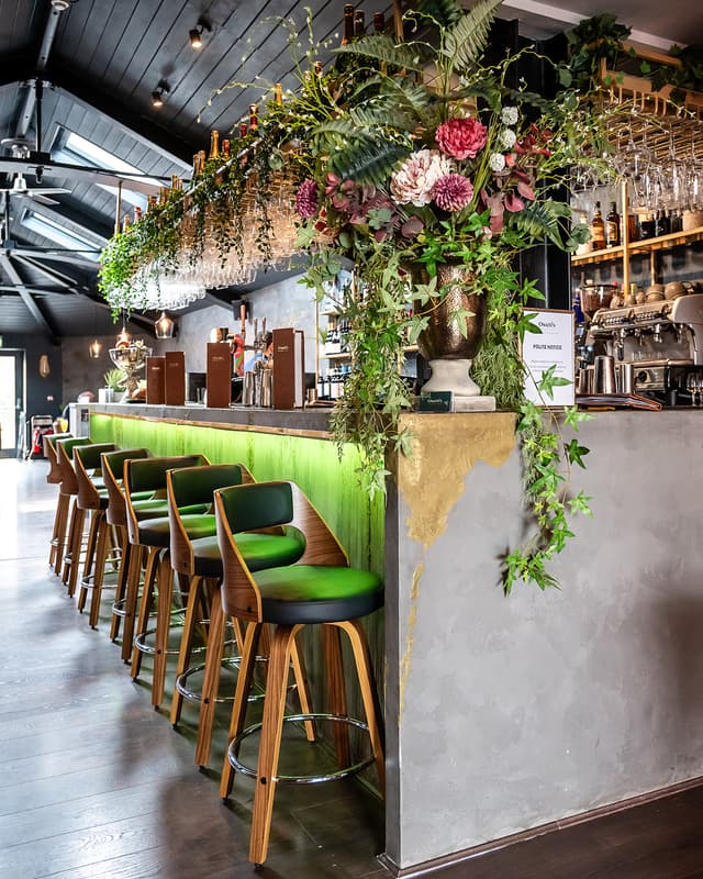 Owen's Kitchen & Bar
