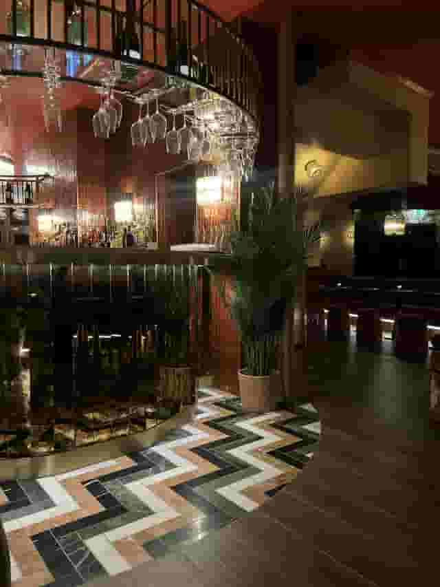 Ōmí Lounge