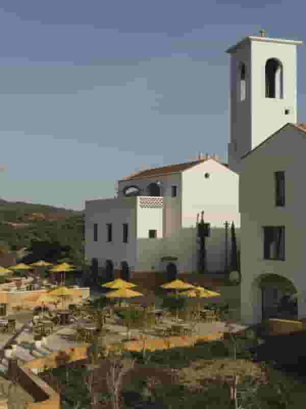 Alfarroba / Carob Meeting Room