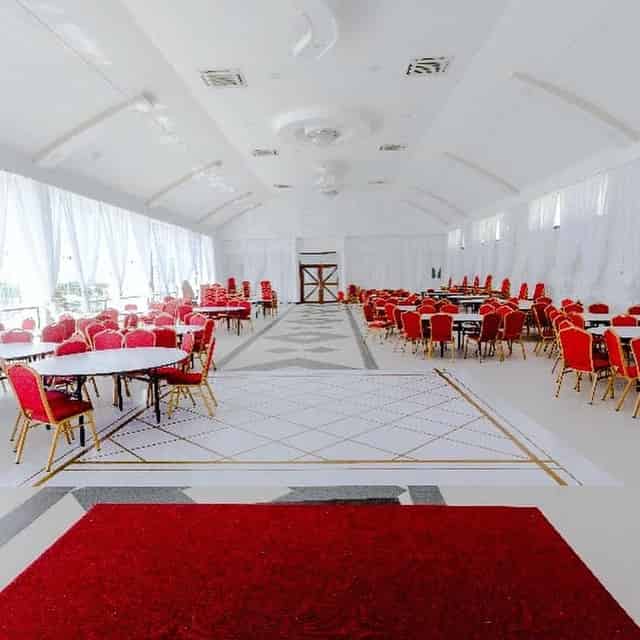 Banquet hall
