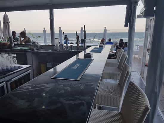 Bar at Karambezi Café with ocean view, ideal for corporate sundowner or welcome reception.