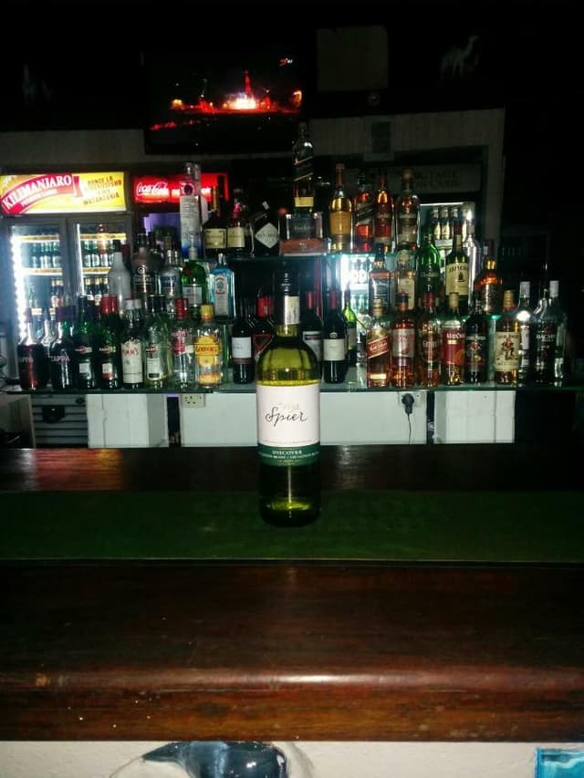 Bar & Nightlife