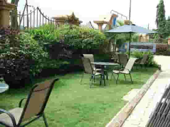Outdoor restaurant