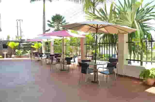 Outdoor restaurant