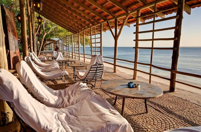 Outdoor restaurant