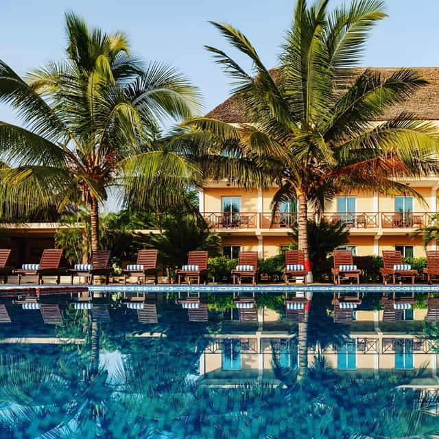 Kibugumo poolside venue at Hotel South Beach Resort for corporate incentive events and networking.