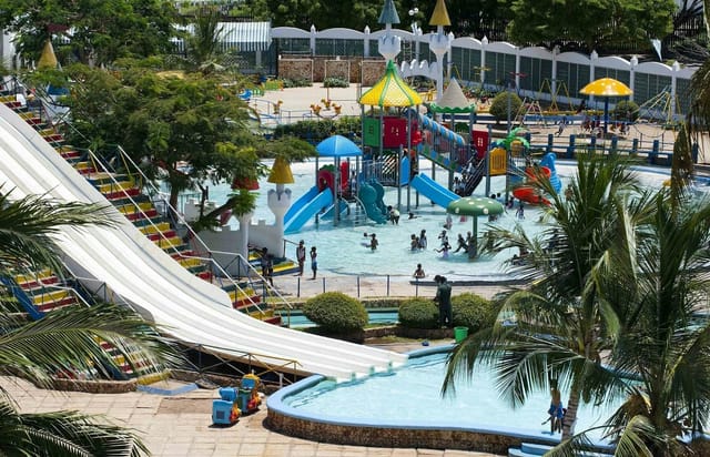 Kunduchi Wet 'N' Wild Water Park - >Allan Kaitila</a>