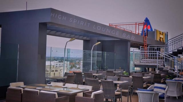 Rooftop lounge in Dar Es Salaam for networking events and cocktail parties.