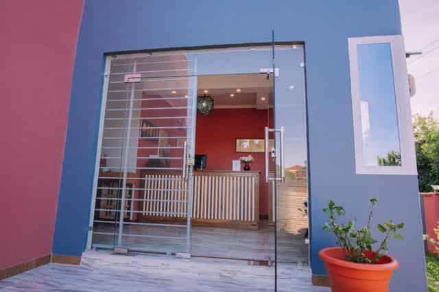 bar
