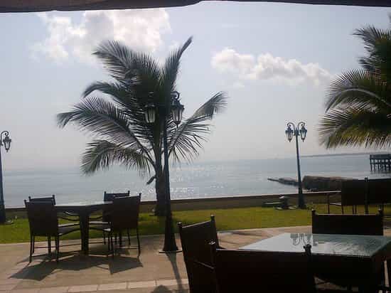 Pweza Jetty at Hotel White Sands: Waterfront outdoor space for cocktail receptions and networking.