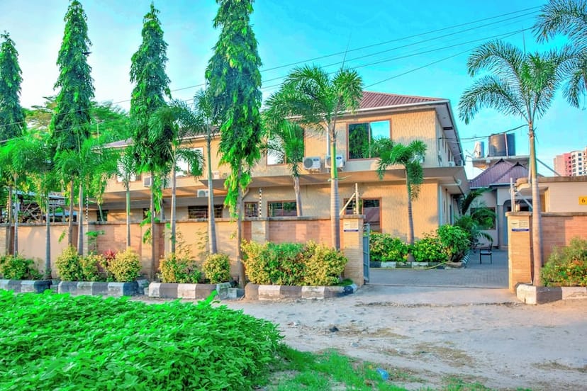 K27 Premier Inn restaurant for intimate workshops and off-site retreats with tropical architecture.