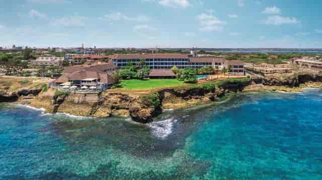 Sea Cliff luxury hotel lawn venue for cliffside gala and corporate incentive travel events.
