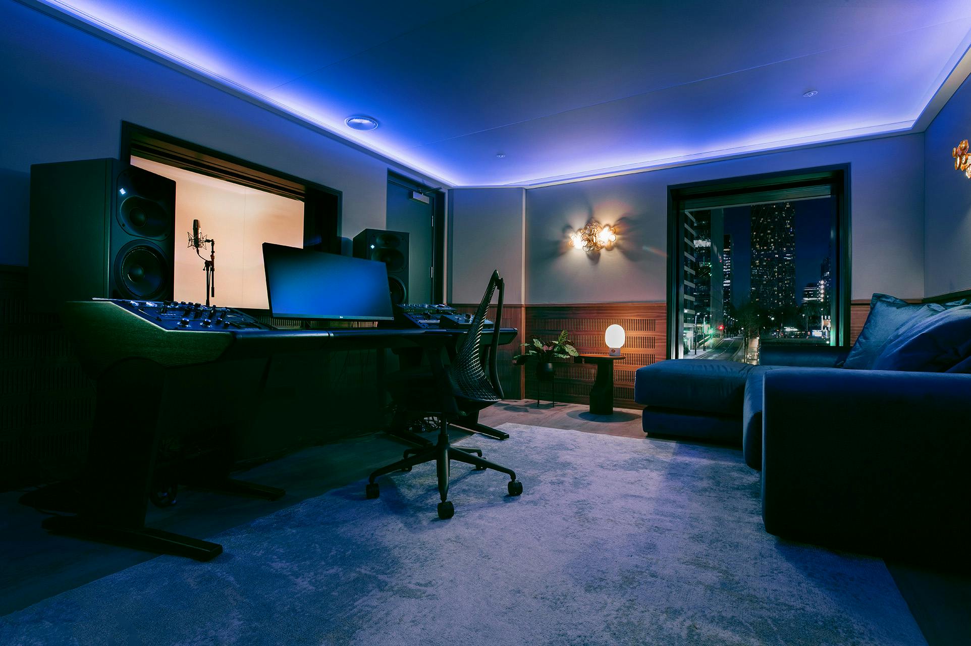 Qube - City Views Recording Studio image 1