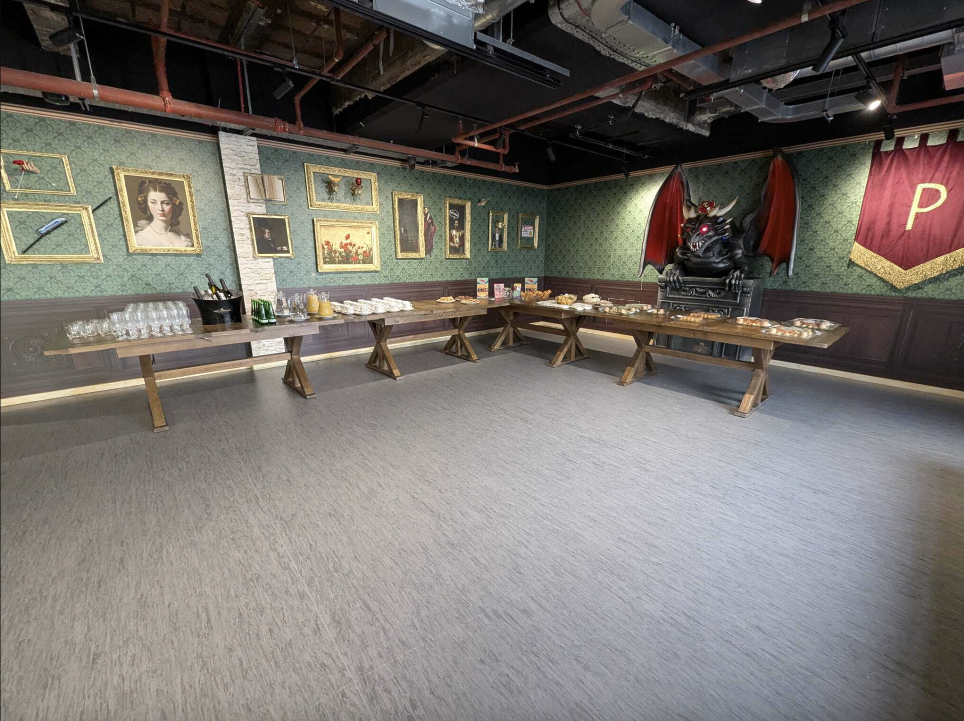 London Paradox Museum Green Room dragon reception - Banner