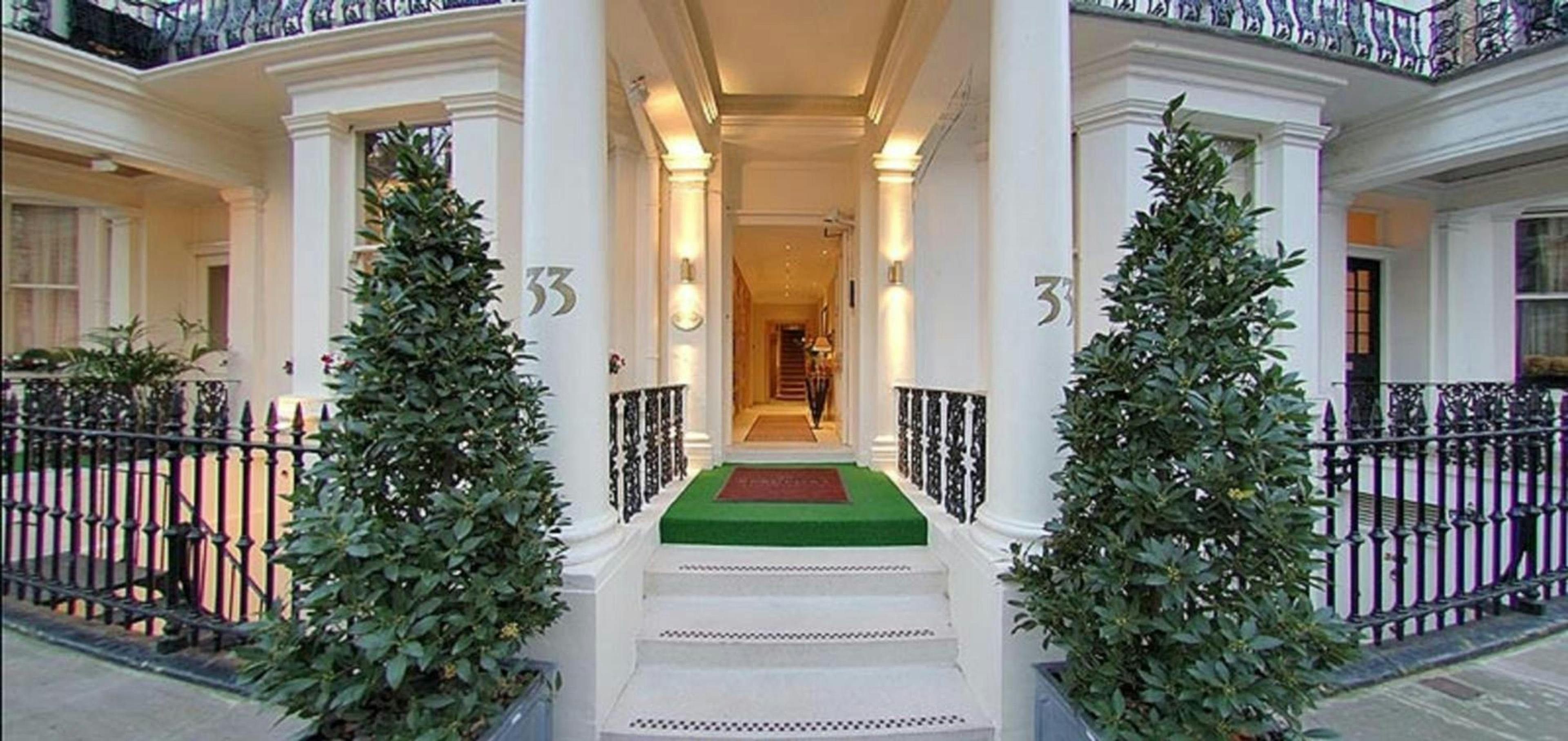 The Beaufort - Knightsbridge, Greater ...