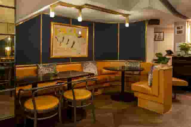 Bar