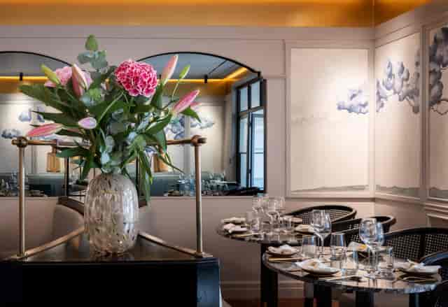 Lacquer room